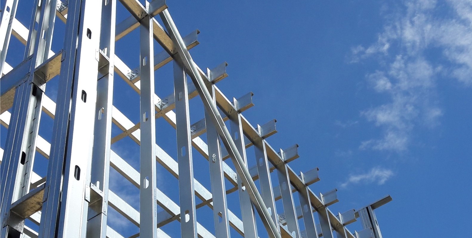 QUE ES EL STEEL FRAME?